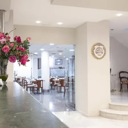 Maruxia *** Superior 3*